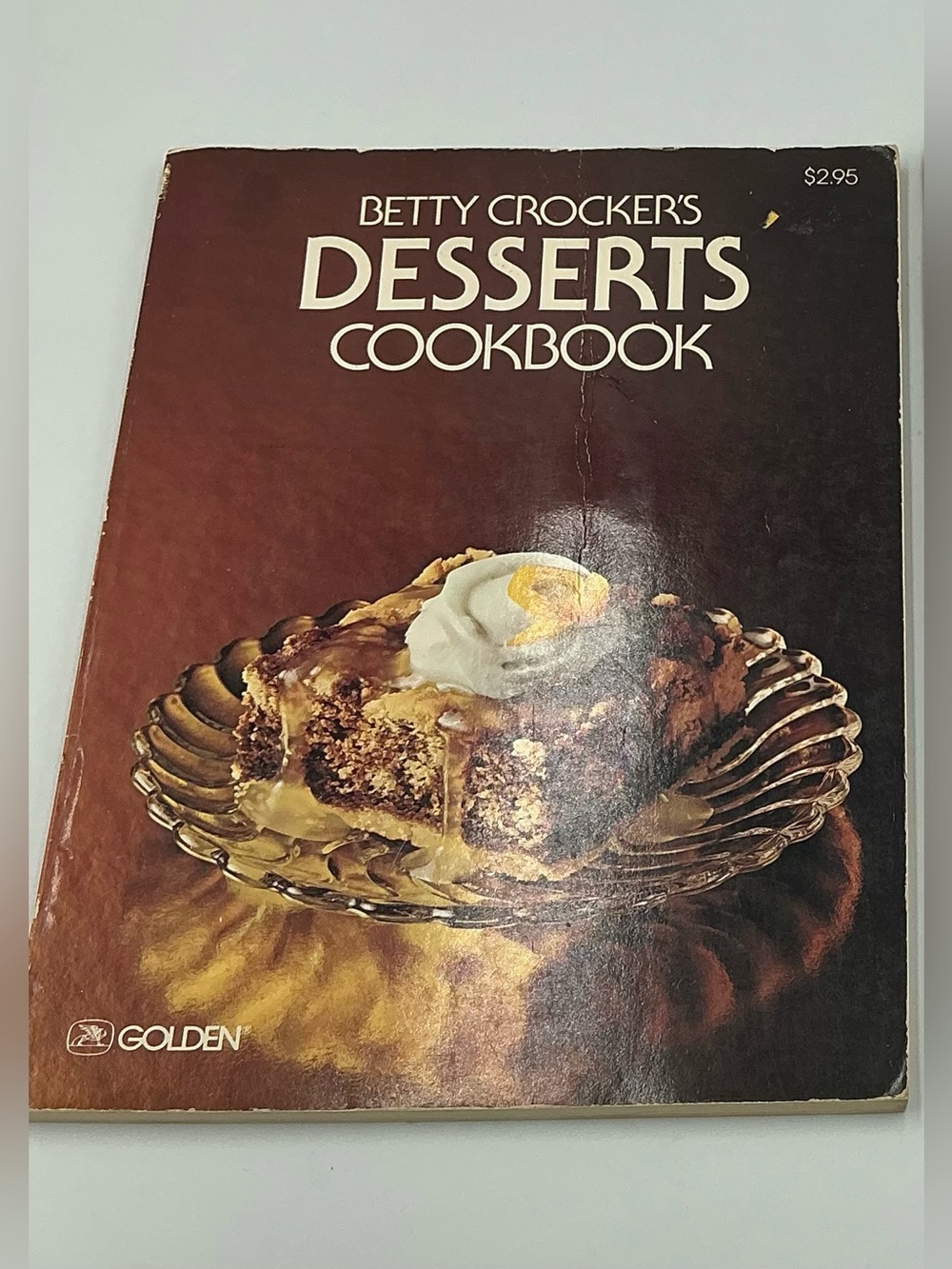 Vintage Betty Crocker's Desserts Cookbook 1977 Second Printing Golden Press